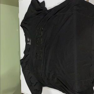 14w black tee